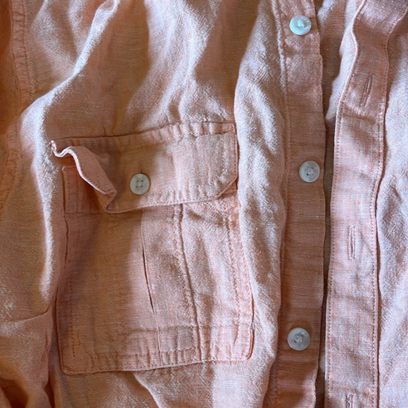 Button down - Picture 3 of 3